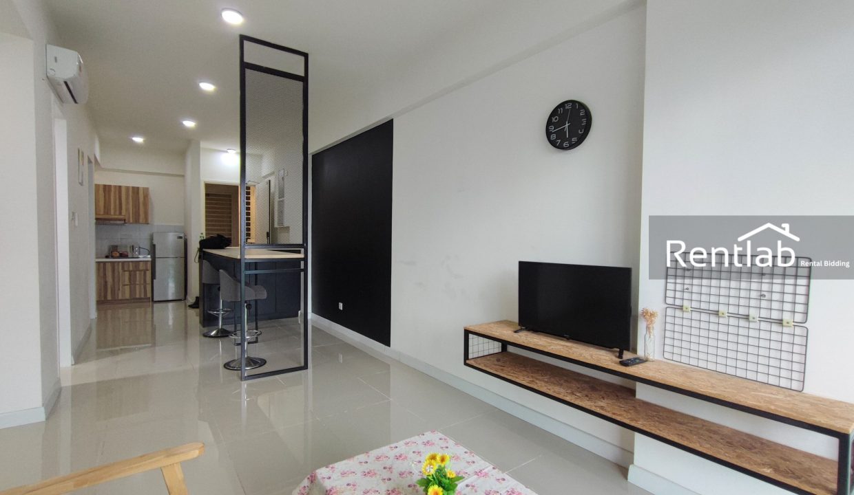 Living Area 2